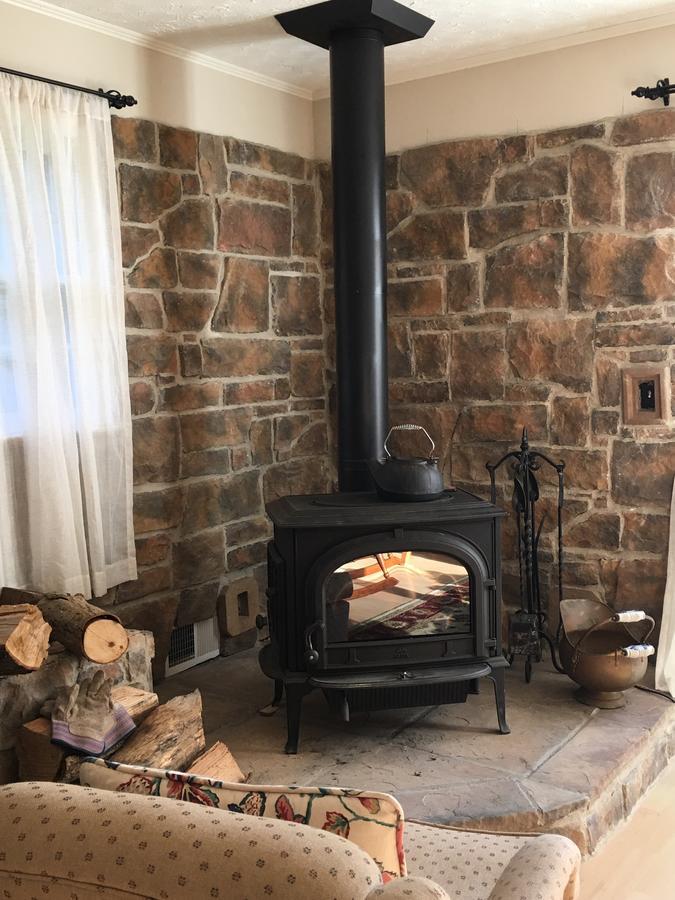 Bed and Breakfast The Ashe Farm Marshall Esterno foto