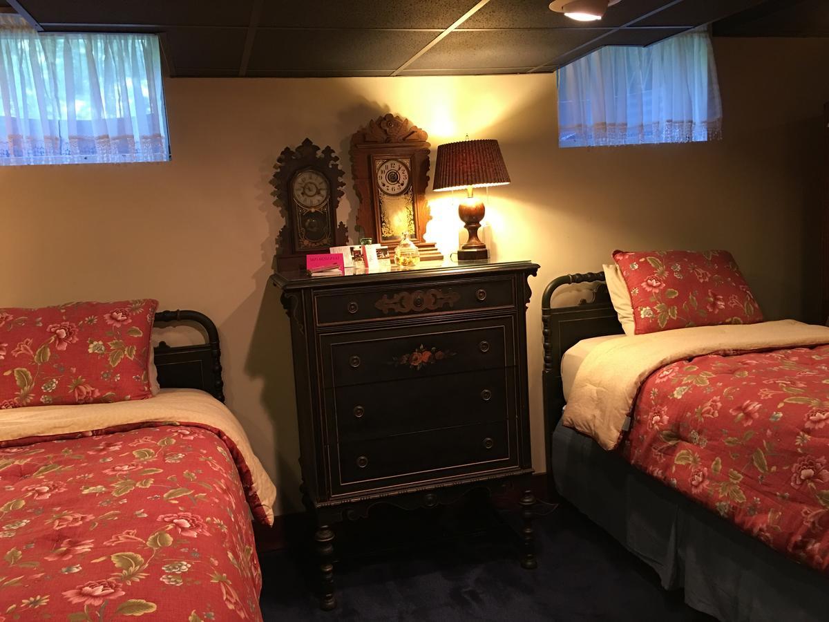 Bed and Breakfast The Ashe Farm Marshall Esterno foto